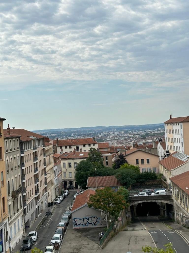 Hotel De La Croix-Rousse Ліон Екстер'єр фото