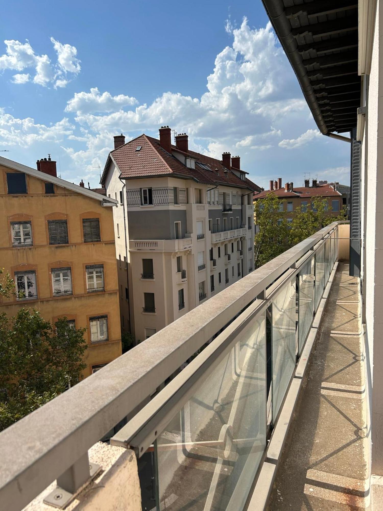 Hotel De La Croix-Rousse Ліон Екстер'єр фото